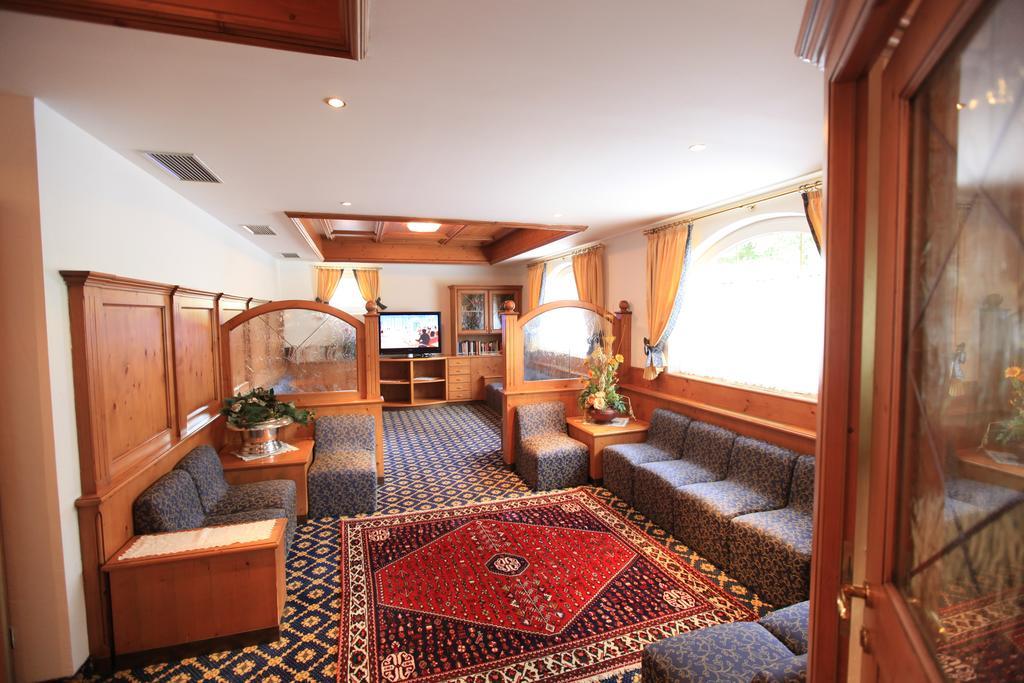 Hotel Fanes Suite & Spa Moena Esterno foto
