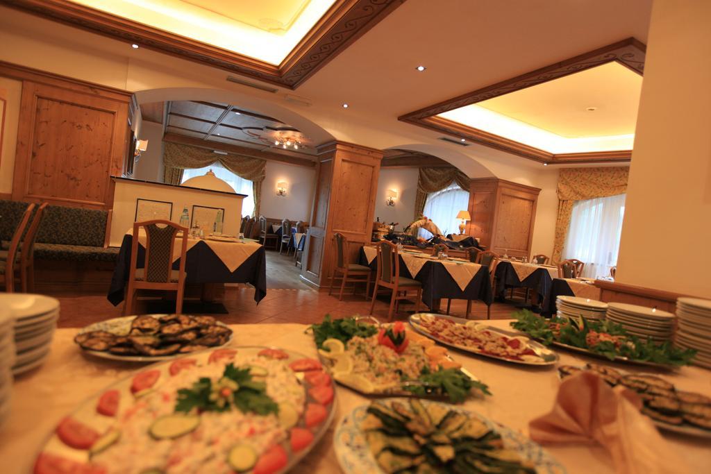 Hotel Fanes Suite & Spa Moena Esterno foto